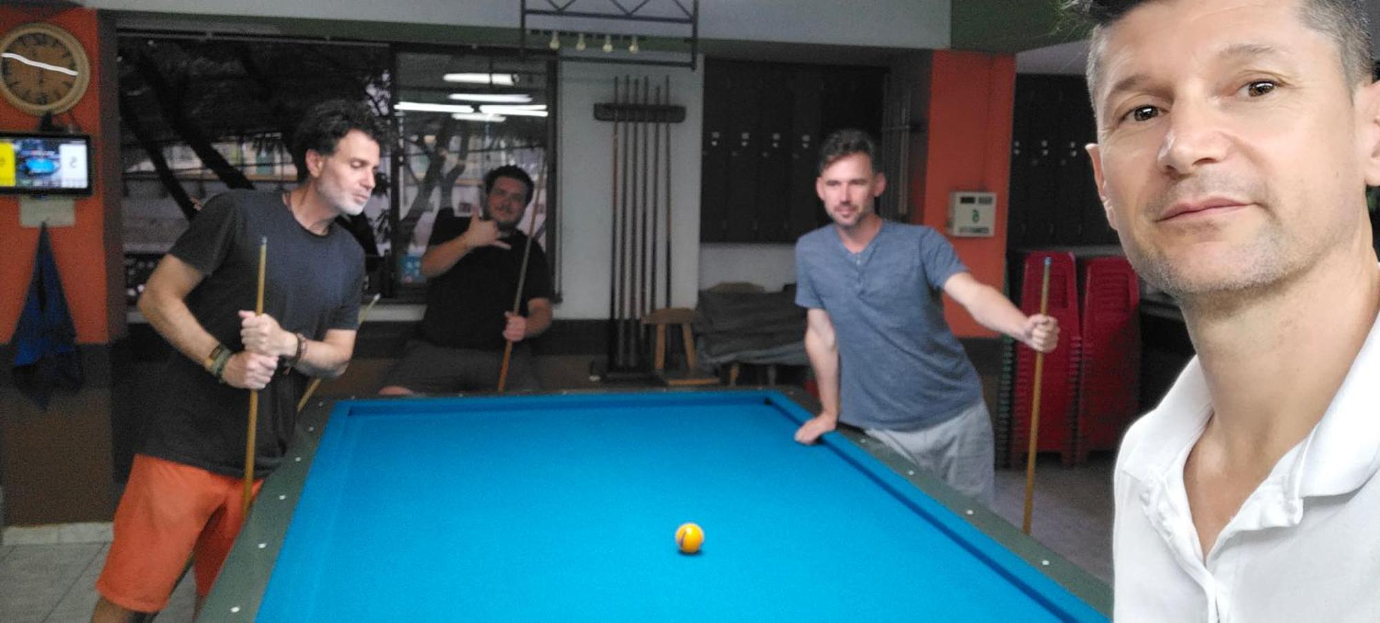 Hostel Metro Floresta Alojamiento Medellín Zewnętrze zdjęcie