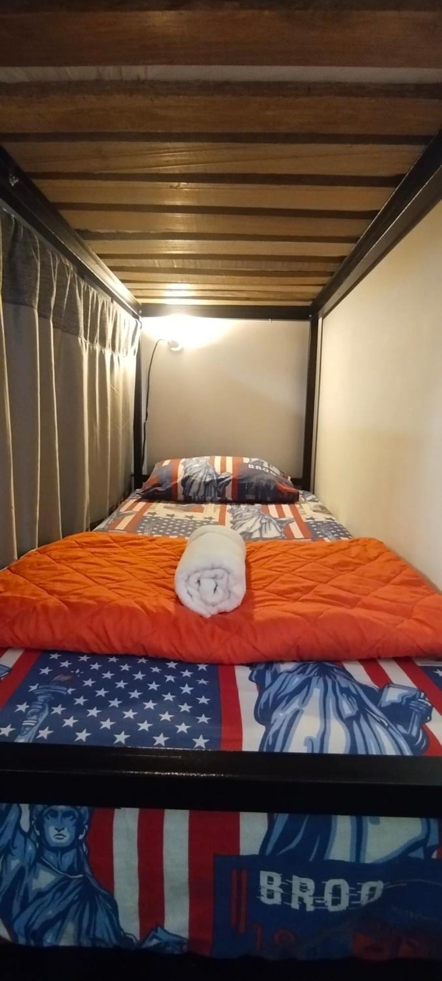 Hostel Metro Floresta Alojamiento Medellín Zewnętrze zdjęcie