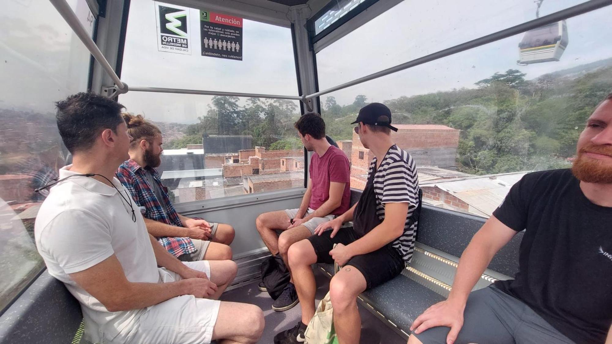 Hostel Metro Floresta Alojamiento Medellín Zewnętrze zdjęcie