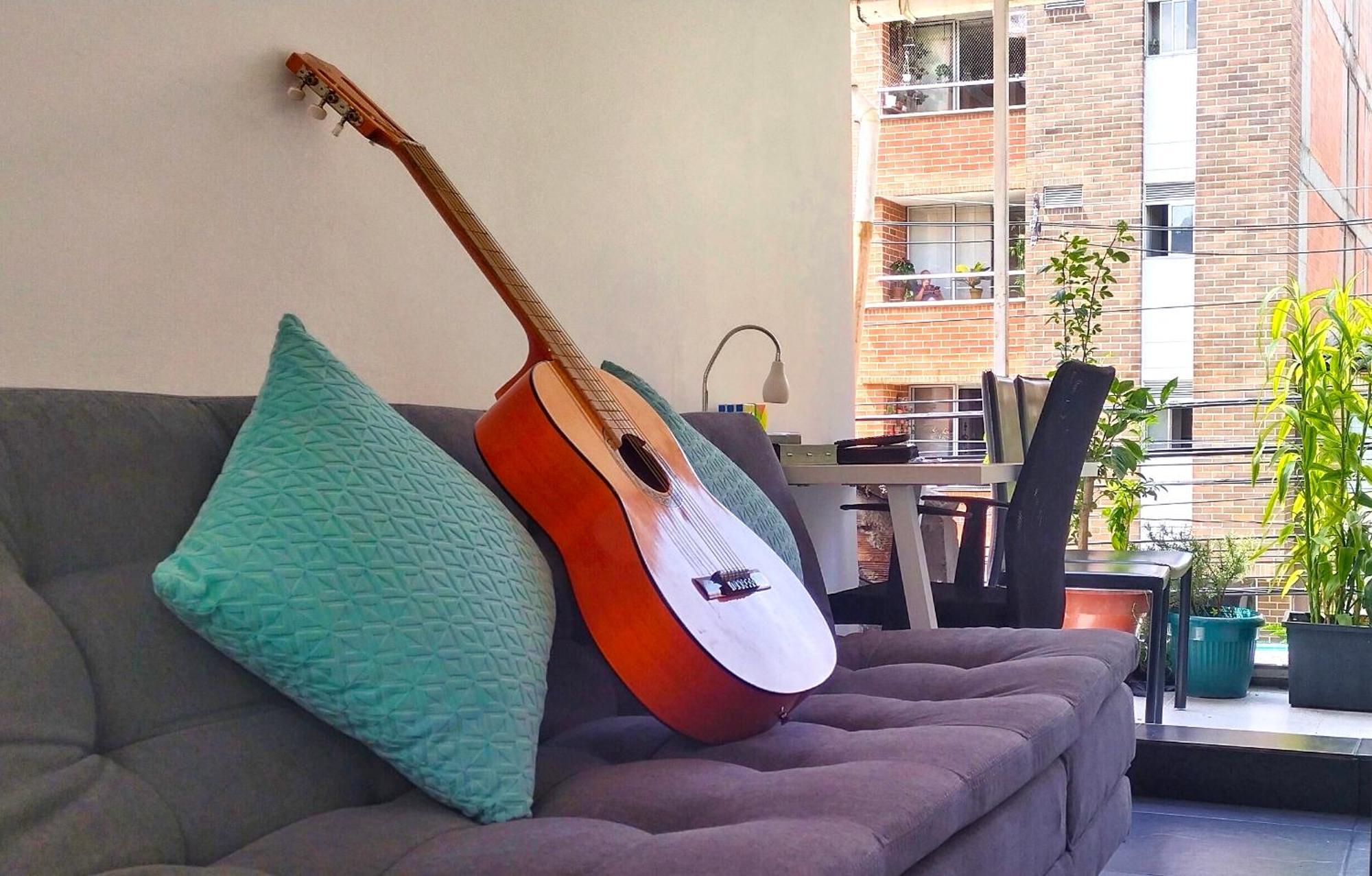 Hostel Metro Floresta Alojamiento Medellín Zewnętrze zdjęcie